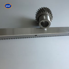 Natuur Zwarte Oxide Kleur Rechte Tanden 1.0M 1000mm Rack Voor Schuifpoort Motor leverancier